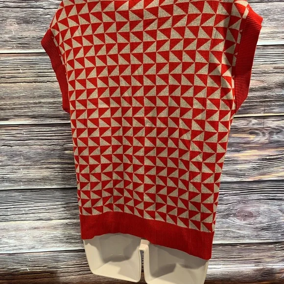 Sz Small Lucca Geometric Red/Orange and Blue/GrayWomen's Sweater Vest - Picture 2 of 5